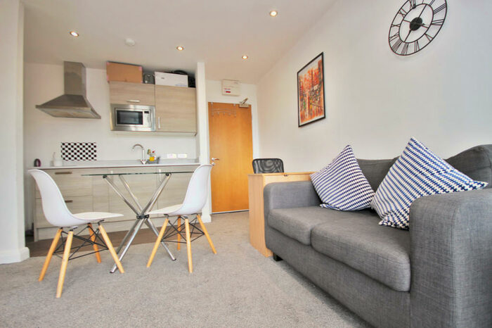 Penthouse To Rent In Bracken House, - Charles Street, Manchester, M1