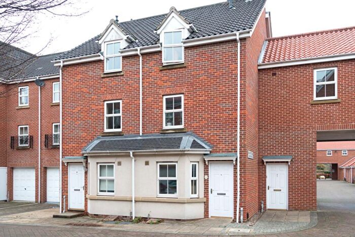 4 Bedroom Terraced House To Rent In Sarah West Close, Norwich, NR2