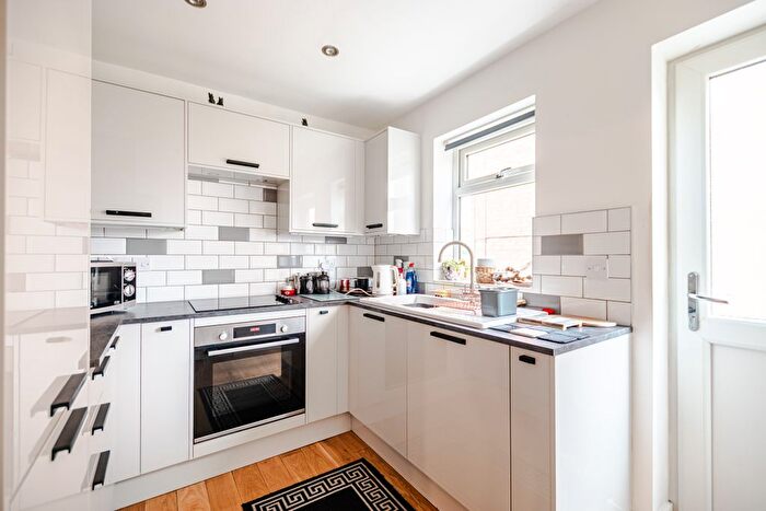 2 Bedroom Semi-detached Bungalow For Sale In Oak Drive, Thorpe Willoughby, North Yorkshire, YO8