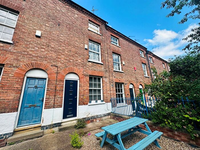 2 Bedroom Property To Rent In Campbell Grove, Nottingham, NG3