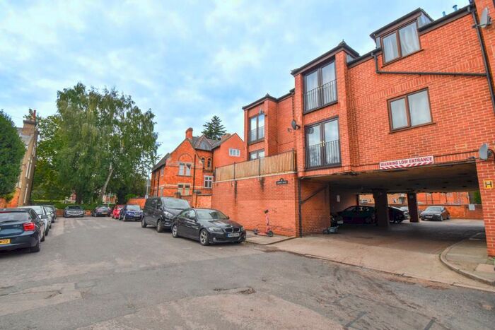 1 Bedroom Apartment To Rent In Vernon Terrace, Northampton, NN1