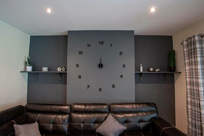 5 Bedroom House To Rent In Cotswold Close, LE11