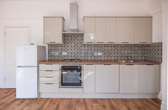 2 Bedroom Apartment To Rent In Nova Road, Croydon, CR0