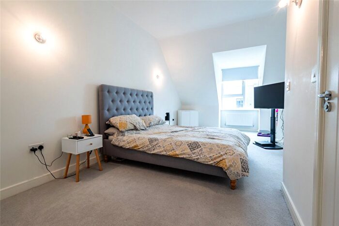 3 Bedroom End Of Terrace House For Sale In Ketley Park Road, Ketley, Telford, Shropshire, TF1