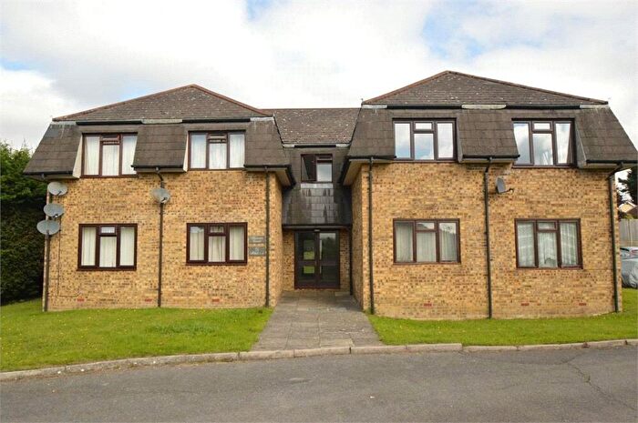 1 Bedroom Apartment For Sale In Lemon Grove, Whitehill, Bordon, Hampshire, GU35