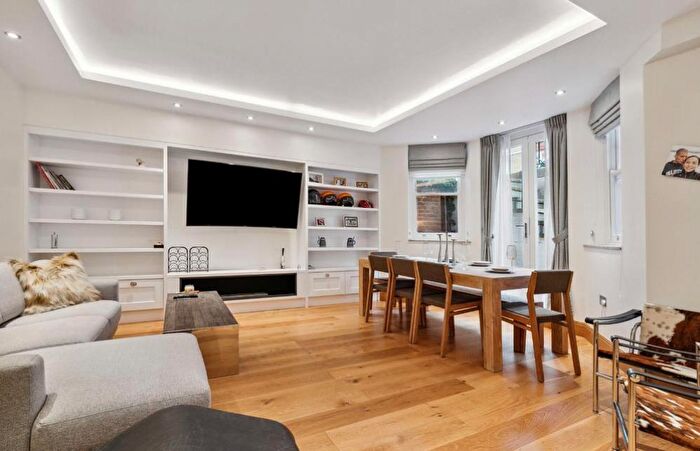 4 Bedroom Apartment To Rent In Glentworth Street, Marylebone, London, NW1