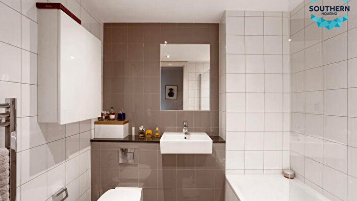 1 Bedroom Flat For Sale In Riverlight Quay, London, SW11