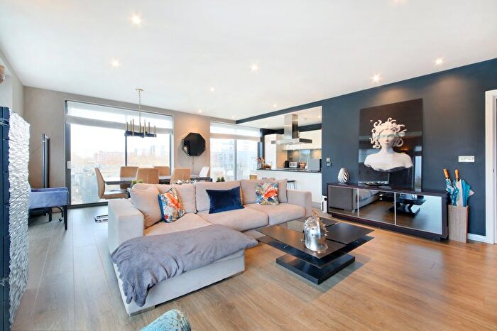 2 Bedroom Flat For Sale In Yvon House, Alexandra Avenue, SW11