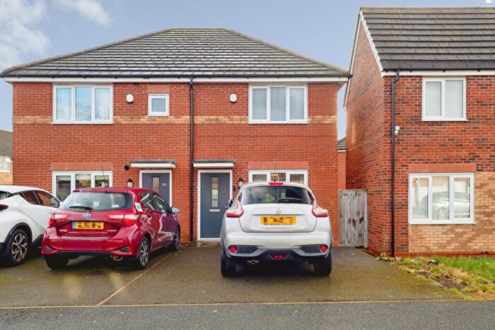 2 Bedroom Semi Detached House For Sale In Acacia Road, Oldham, Lancashire, OL8