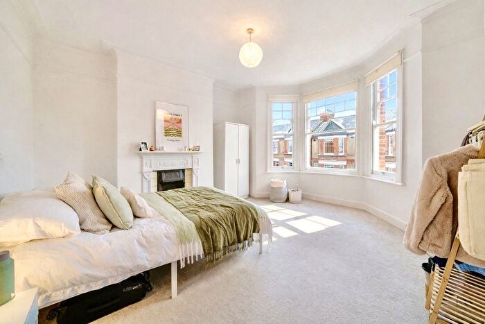 2 Bedroom Flat For Sale In Elmhurst Mansions, Edgeley Road, London, SW4