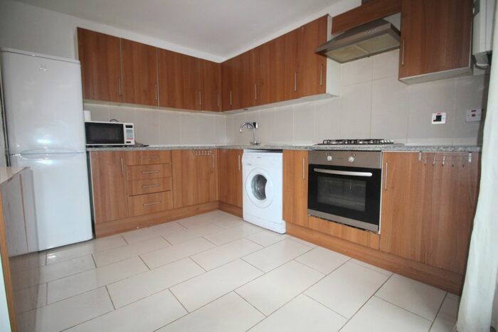 5 Bedroom Mews To Rent In Evering Road, London E5