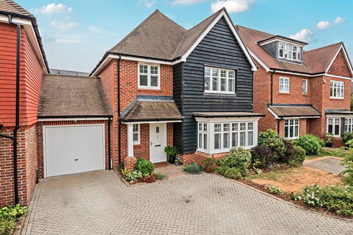 4 Bedroom Detached House For Sale In Emerald Avenue, Fleet, GU51