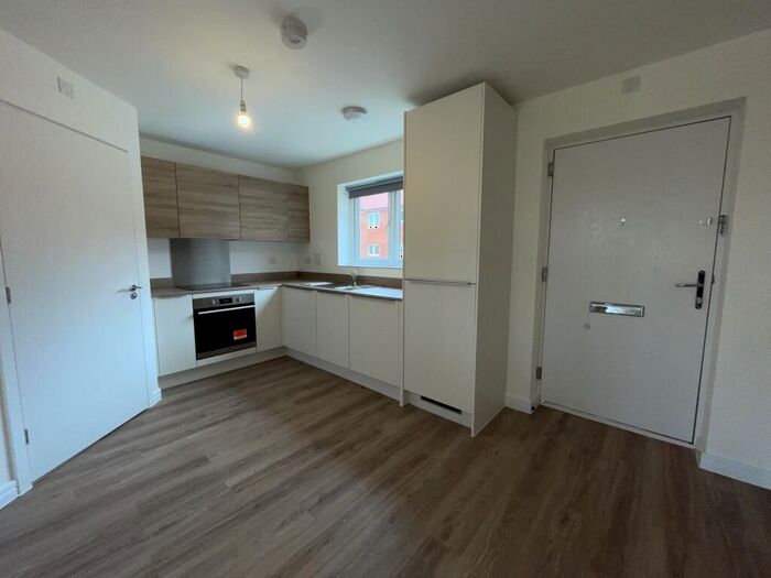 2 Bedroom House To Rent In Fullarton Avenue, Warwick, CV34