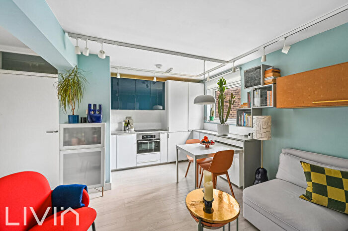 2 Bedroom Flat For Sale In Chequers Court, Canning Road, Addiscombe, CR0