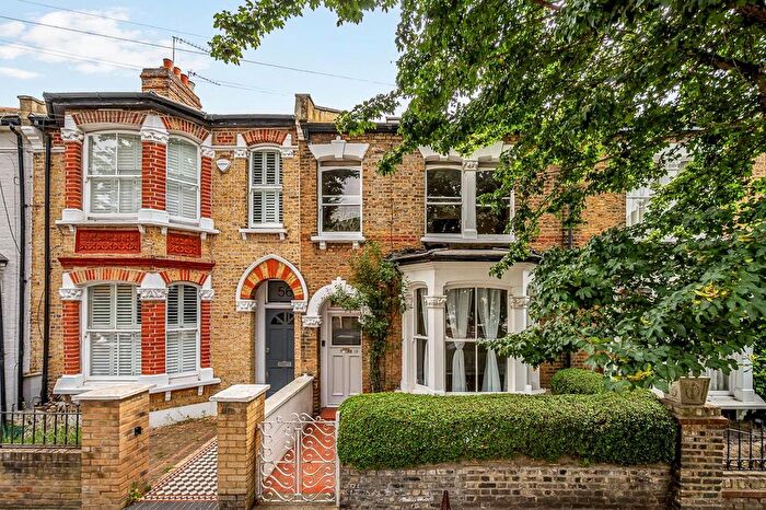 2 Bedroom Flat To Rent In Beaumont Road, London, W4