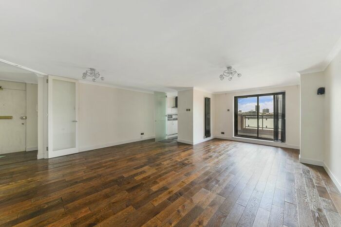 2 Bedroom Flat To Rent In Free Trade Wharf, The Highway, Wapping, E1W
