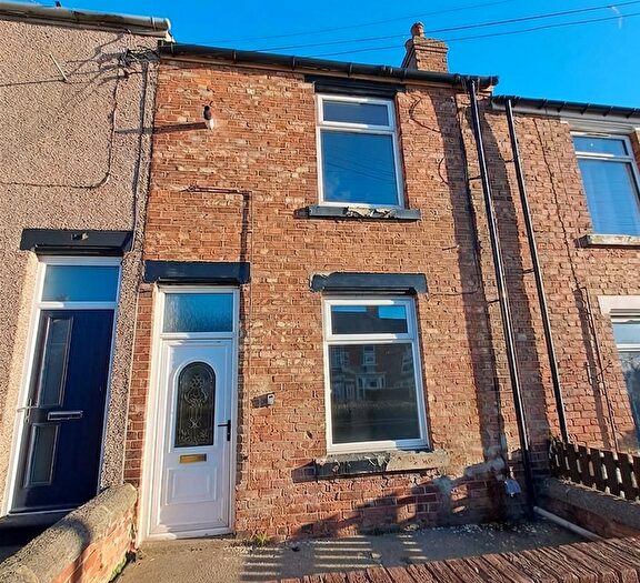 2 Bedroom Terraced House To Rent In West Street, Ferryhill, DL17