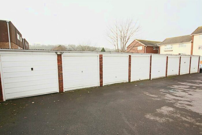 Garage / Parking To Rent In Cliveden Close, Preston, Brighton, BN1