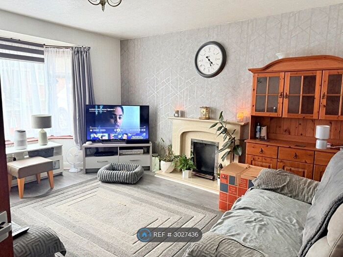 3 Bedroom Bungalow To Rent In The Lynch, Nuneaton, CV11