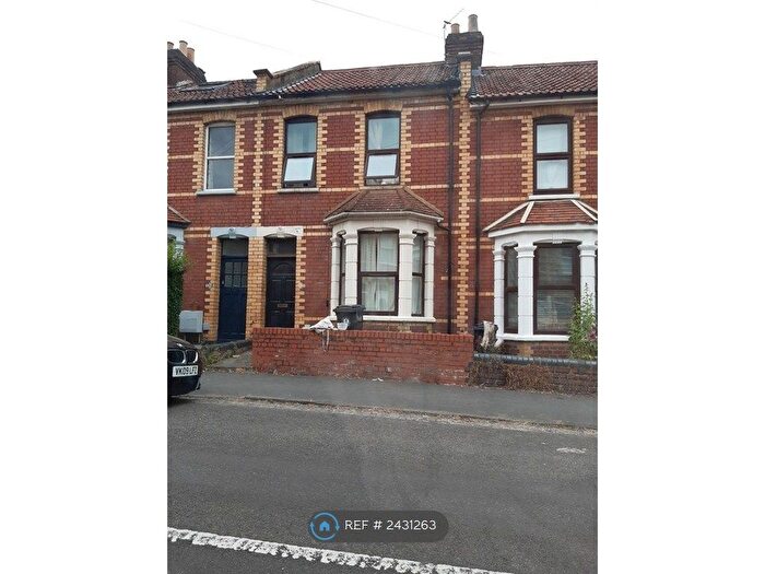 4 Bedroom Terraced House To Rent In Springfield Avenue, Horfield, Bristol, BS7