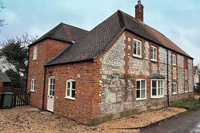 4 Bedroom Semi-Detached House To Rent In Blenheim Road, Shirburn, Watlington, OX49