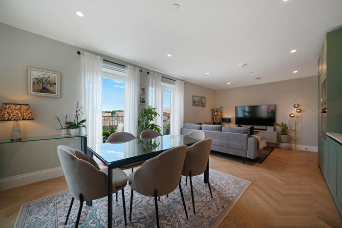 2 Bedroom Flat For Sale In Royal Engineers Way, Millbrook Park, NW7