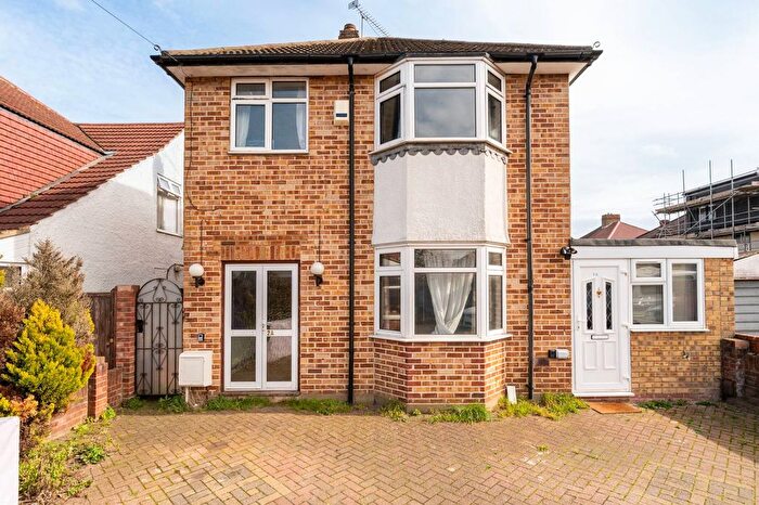 4 Bedroom Detached House To Rent In Gloucester Road, Feltham, TW13