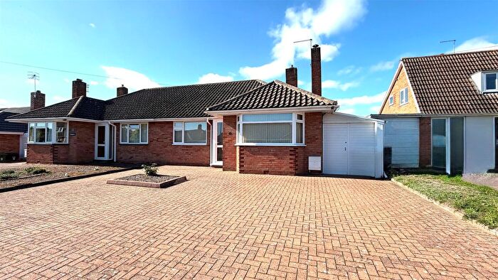 2 Bedroom Semi-detached Bungalow For Sale In Abberley Drive, Droitwich, WR9