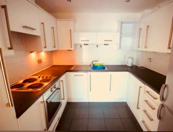 2 Bedroom Semi-Detached House To Rent In Skipton Drive, Hayes, UB3