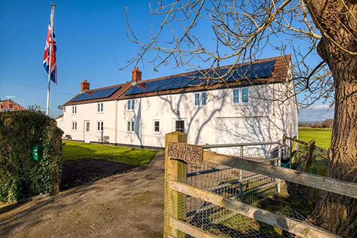 4 Bedroom Detached House For Sale In Meareway, Westhay Between Wedmore And Glastonbury, BA6