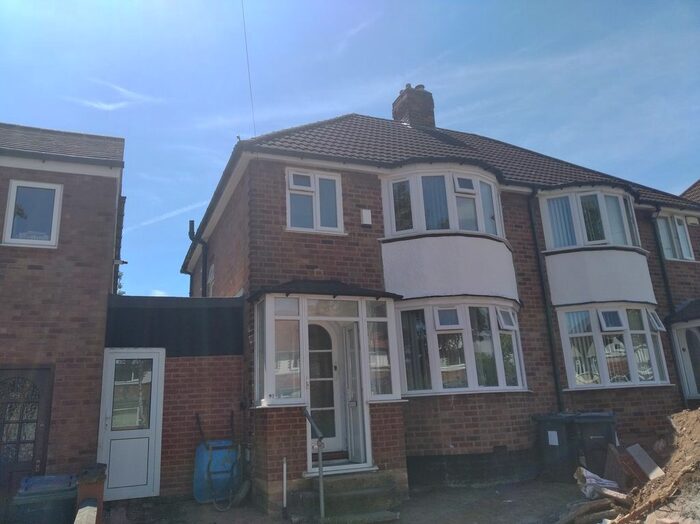 3 Bedroom Semi-Detached House To Rent In Beechmore Road, Sheldon, Birmingham, B26