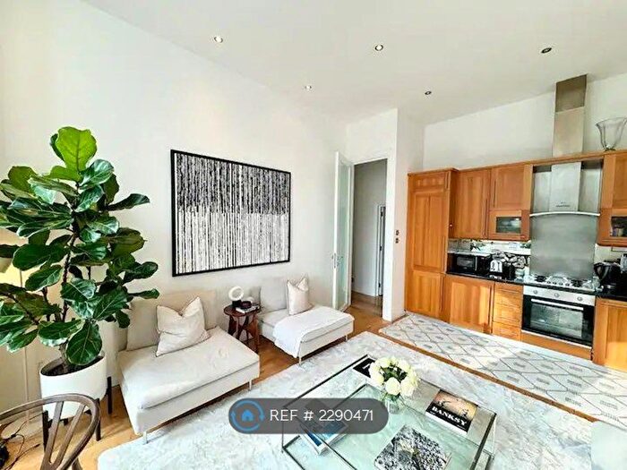 2 Bedroom Flat To Rent In Lexham Gardens, London, W8