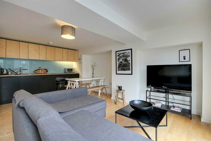 1 Bedroom Apartment To Rent In Saxton, The Avenue, Leeds, LS9