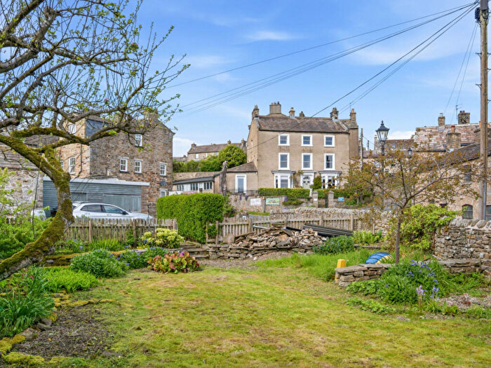 6 Bedroom Detached House For Sale In The Laurels, Reeth, Richmond, DL11