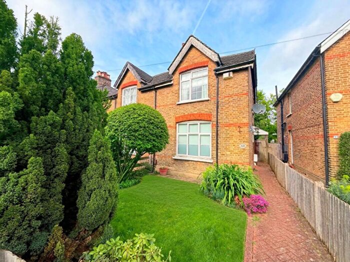 2 Bedroom Semi Detached House For Sale In Limes Road, Beckenham, BR3