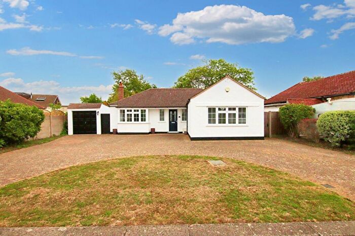 2 Bedroom Detached Bungalow For Sale In Tower View, Shirley, CR0