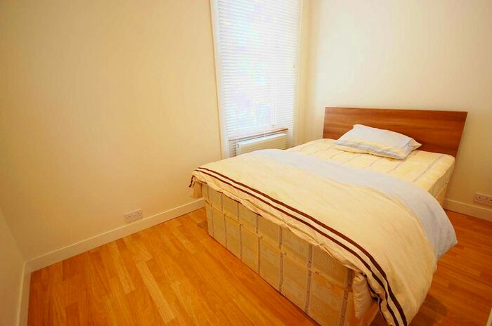 1 Bedroom Flat To Rent In Portnall Road, London, W9