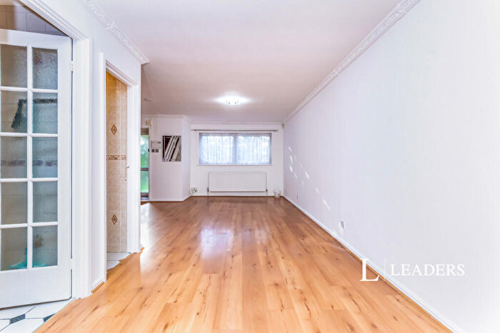 3 Bedroom House To Rent In Garrick Crescent, CR0