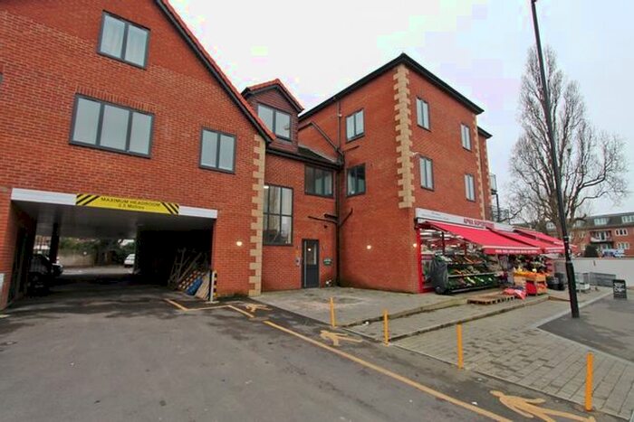 1 Bedroom Flat To Rent In New Heston Road, Heston, Hounslow, TW5