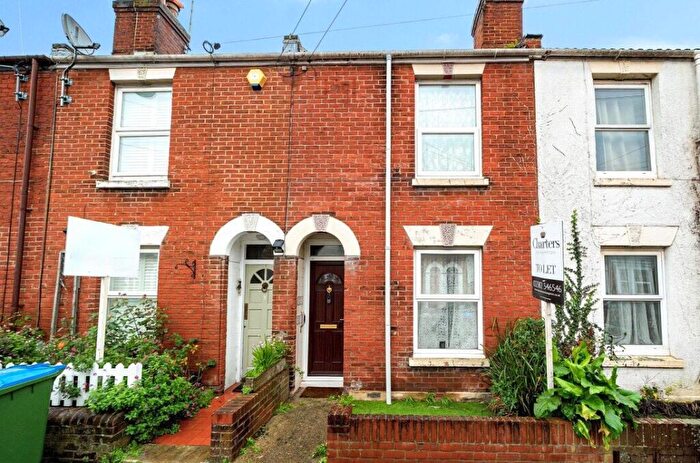 2 Bedroom Terraced House To Rent In Bath Street, Southampton, Hampshire, SO14