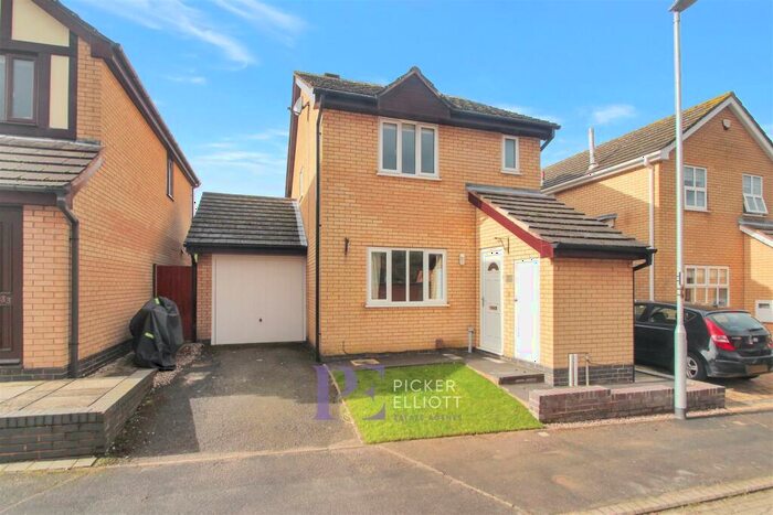 3 Bedroom Detached House To Rent In Falconers Green, Burbage, LE10