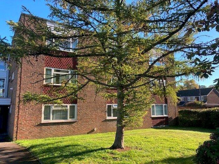 Studio To Rent In Winchester Court, Sutherland Close, Romsey, Hampshire, SO51