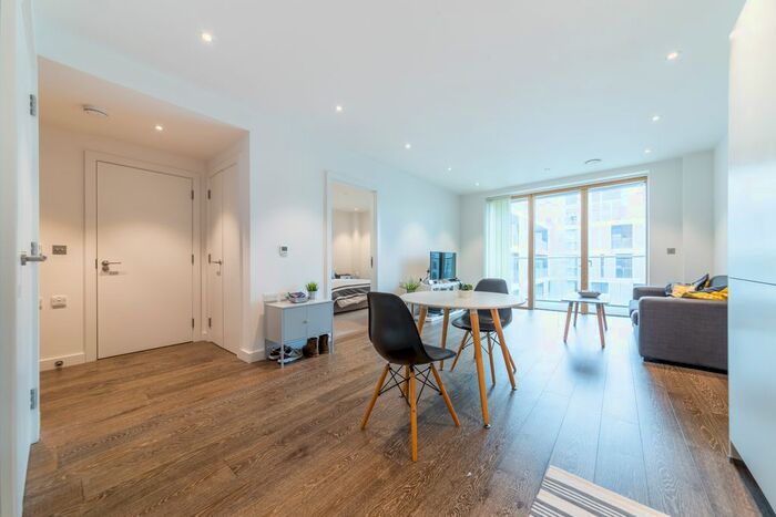 1 Bedroom Flat To Rent In Alderside Apartments, Queens Park Place, Queens Park, London, NW6