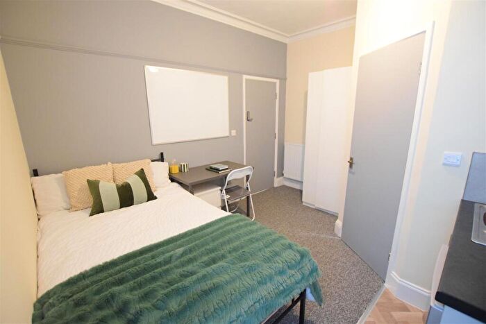 Studio To Rent In Carholme Road - Studio - Available Now, LN1