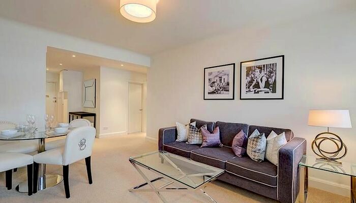 2 Bedroom Flat To Rent In Fulham Road, Chelsea, SW3
