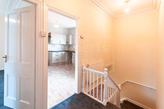 2 Bedroom Flat To Rent In Commercial Street, Ystalyfera, Swansea, SA9