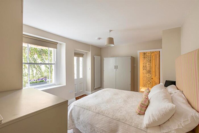 2 Bedroom Flat To Rent In Burdon Terrace, Jesmond, Newcastle Upon Tyne, NE2