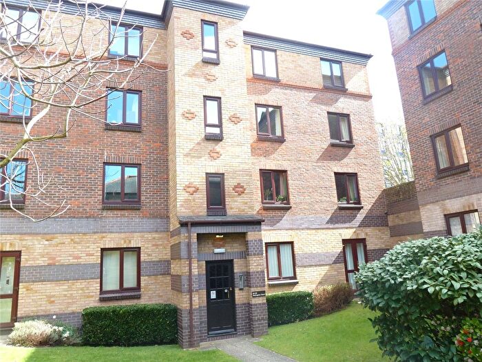 1 Bedroom Flat To Rent In Berlington Court, Redcliff Mead Lane, Bristol, BS1