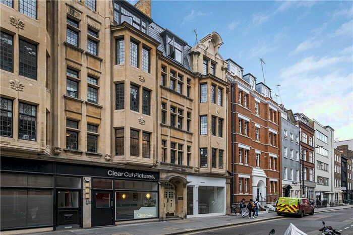 3 Bedroom Flat To Rent In Newman Street, London, W1T