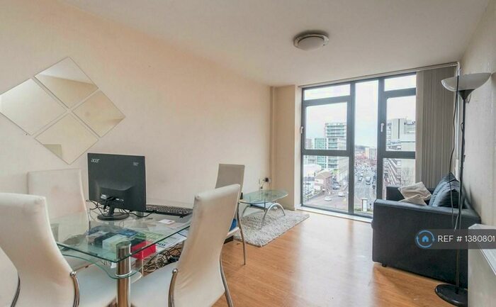 2 Bedroom Flat To Rent In Sheffield, Sheffield, S1
